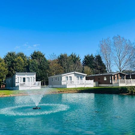 Sutton Lodge With Hot Tub York Exterior foto